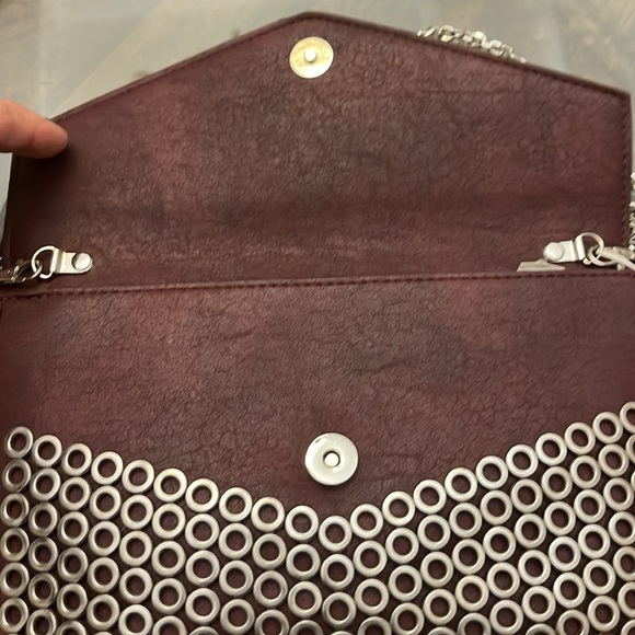 New Urban expressions cross body bag - Picture 4 of 9